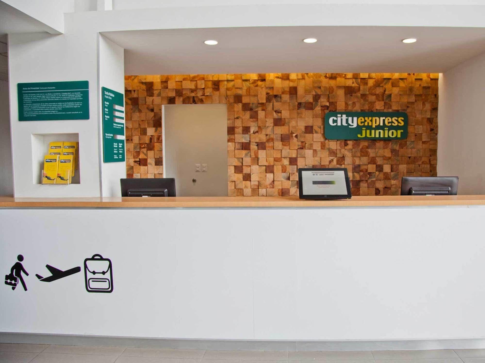 City Express Junior By Marriott Ciudad Del Carmen Aeropuerto Kültér fotó